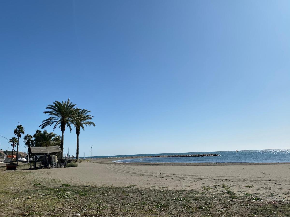 말라가 Casa Carmen Primera Linea De Playa 아파트 외부 사진